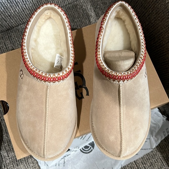 Ugg Tasman - Picture 2 of 3